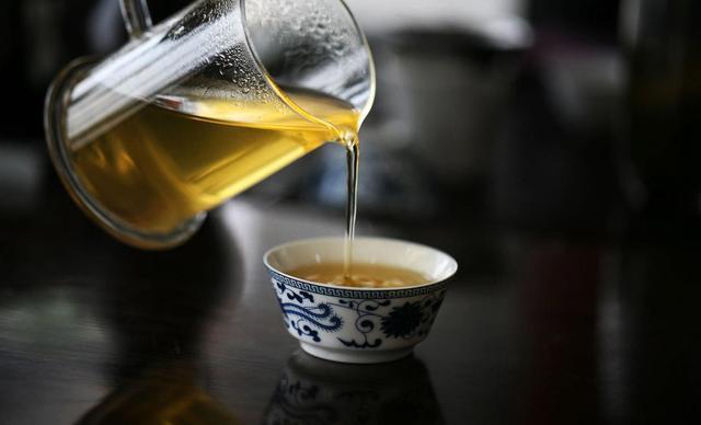 “承艺茗茶”：失误发现的黄茶，专心创新的乌龙茶是怎样出现的？