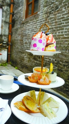 中英茶饮文化对比：一个重“礼仪”，一个重“气韵”
